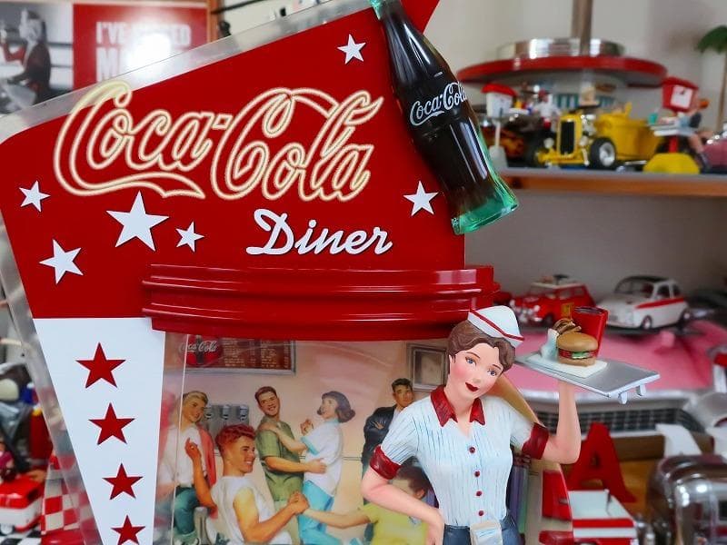 ★コカコーラ アメリカンダイナーウェートレス 50s フィギュア ＆ プレート