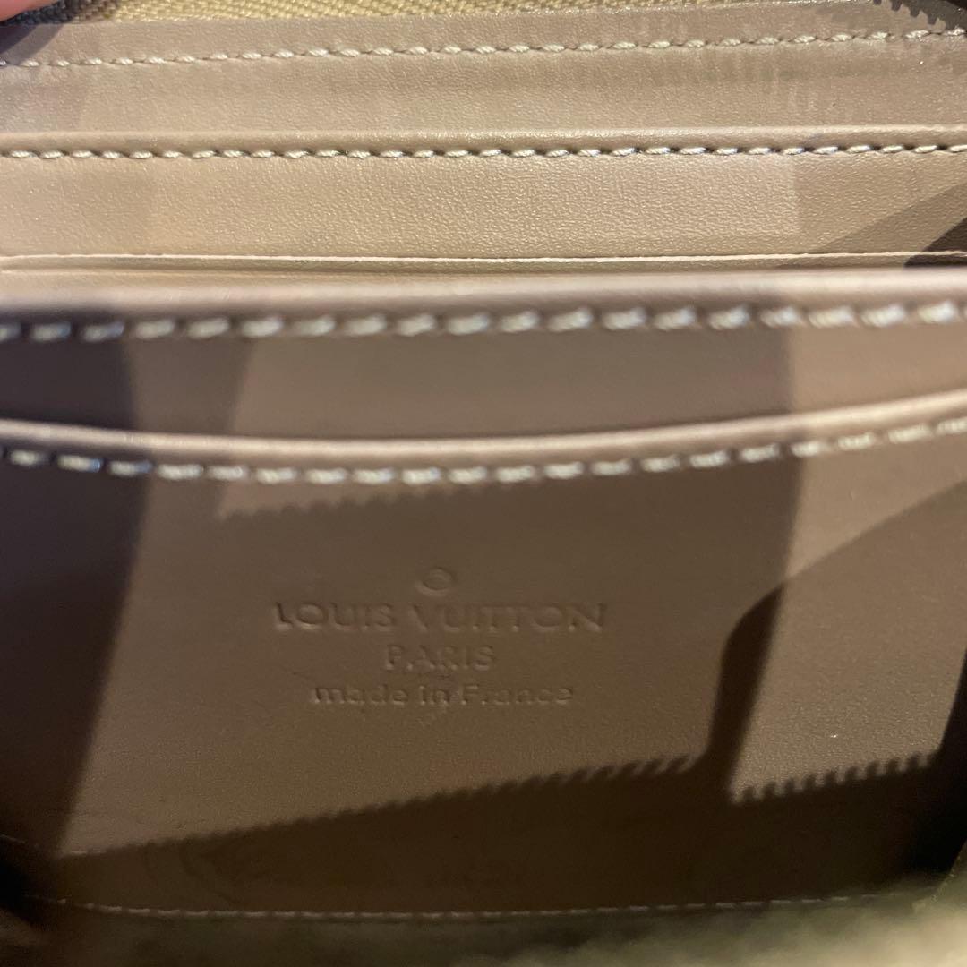 ルイヴィトン　ヴェルニ　ケース　カードケース　ベージュプードル