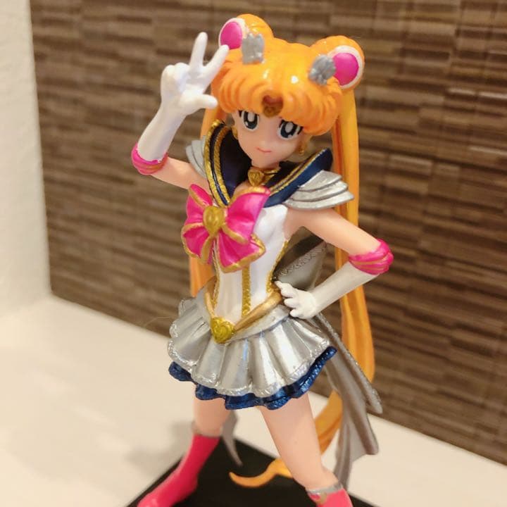 セーラームーン　フィギュア　日本限定　お値下げしました