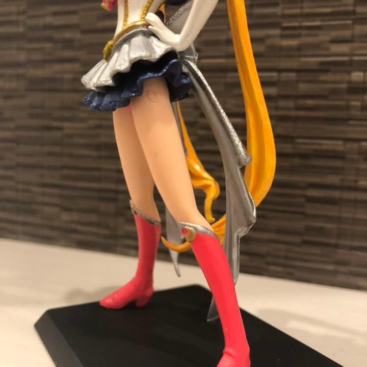 セーラームーン　フィギュア　日本限定　お値下げしました