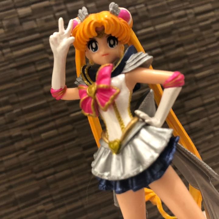 セーラームーン　フィギュア　日本限定　お値下げしました