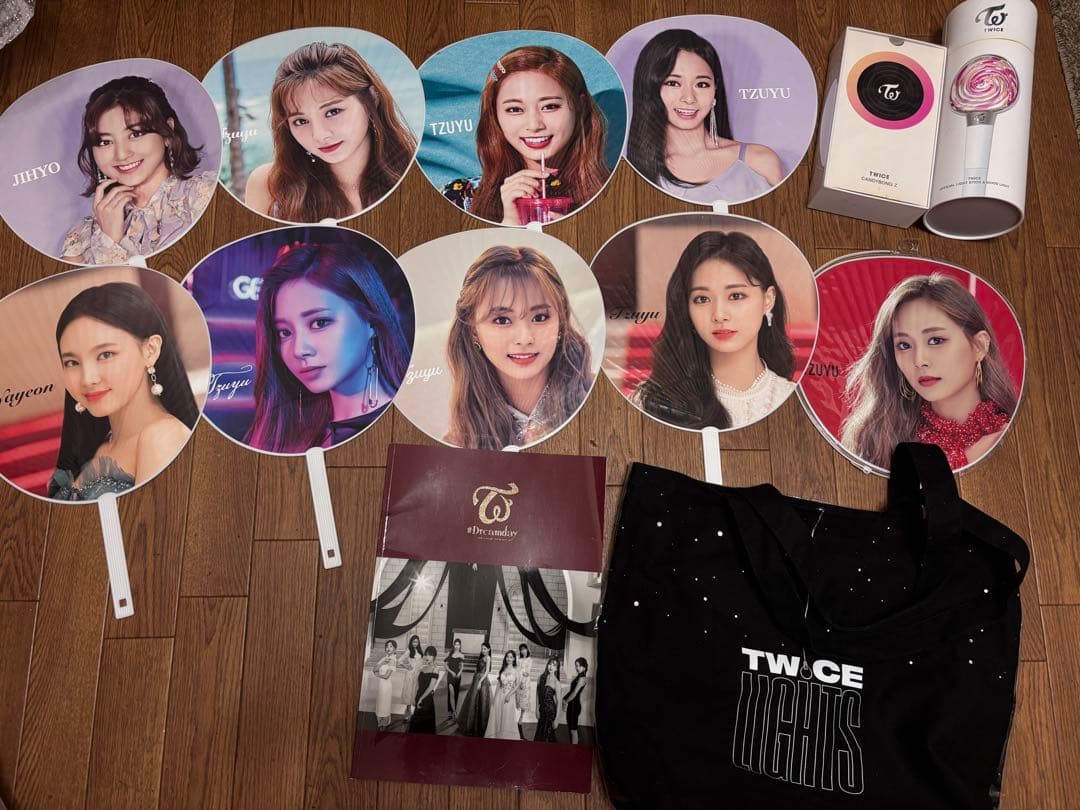 TWICE トゥワイス グッズ 大量 バラ売り可能 まとめ売り可能