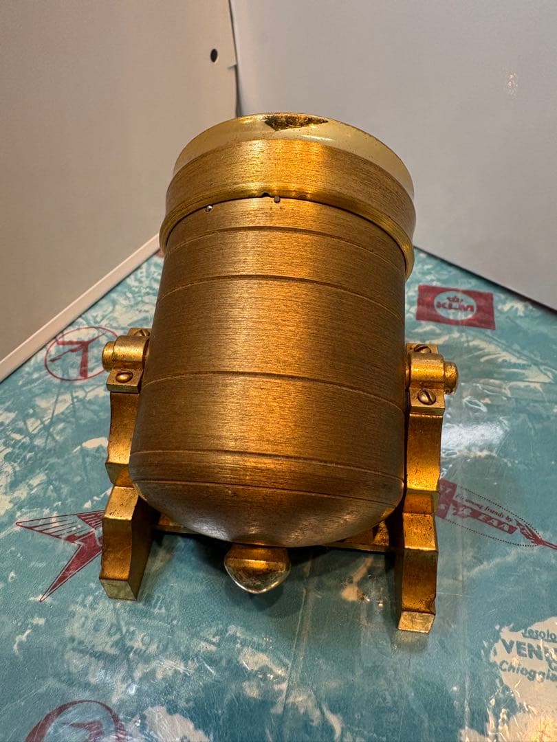 ユニバーサルジュネーブ　電磁置き時計