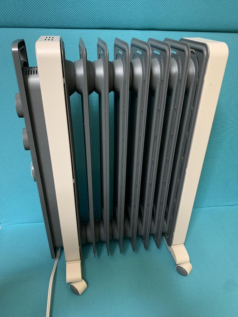 オイルヒーター デロンギ（RHJ21F0812-GY）