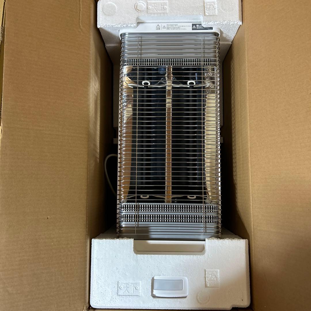 ダイキン 遠赤外線暖房機セラムヒート ERFT11YS-W マットホワイト