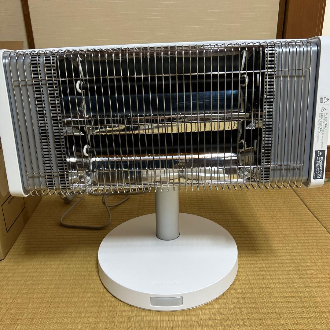 ダイキン 遠赤外線暖房機セラムヒート ERFT11YS-W マットホワイト