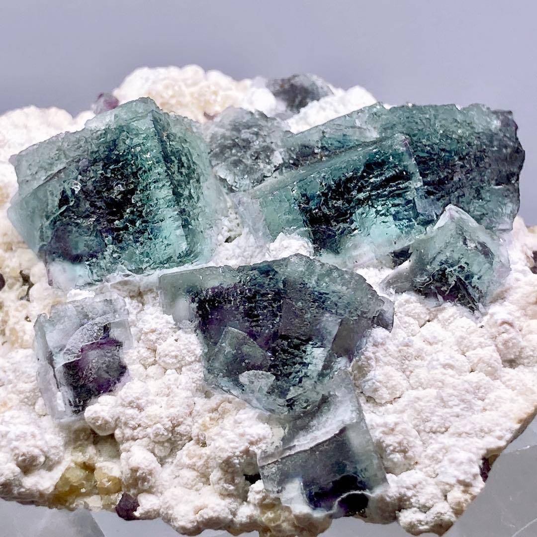 フローライト　蛍石　原石　鉱物標本　天然石　16