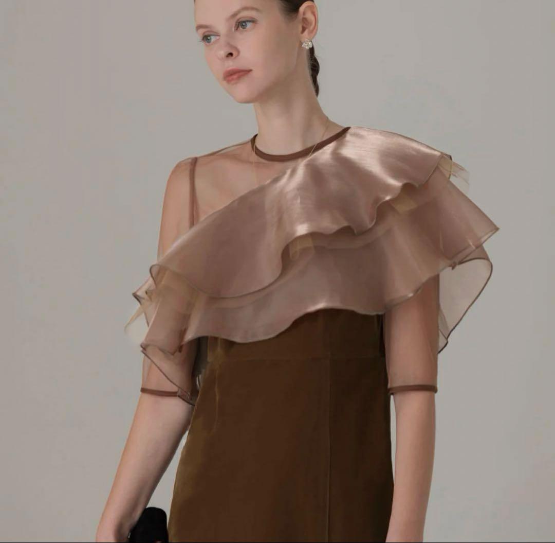 ブラウン フリル付きパーティードレス Sサイズ