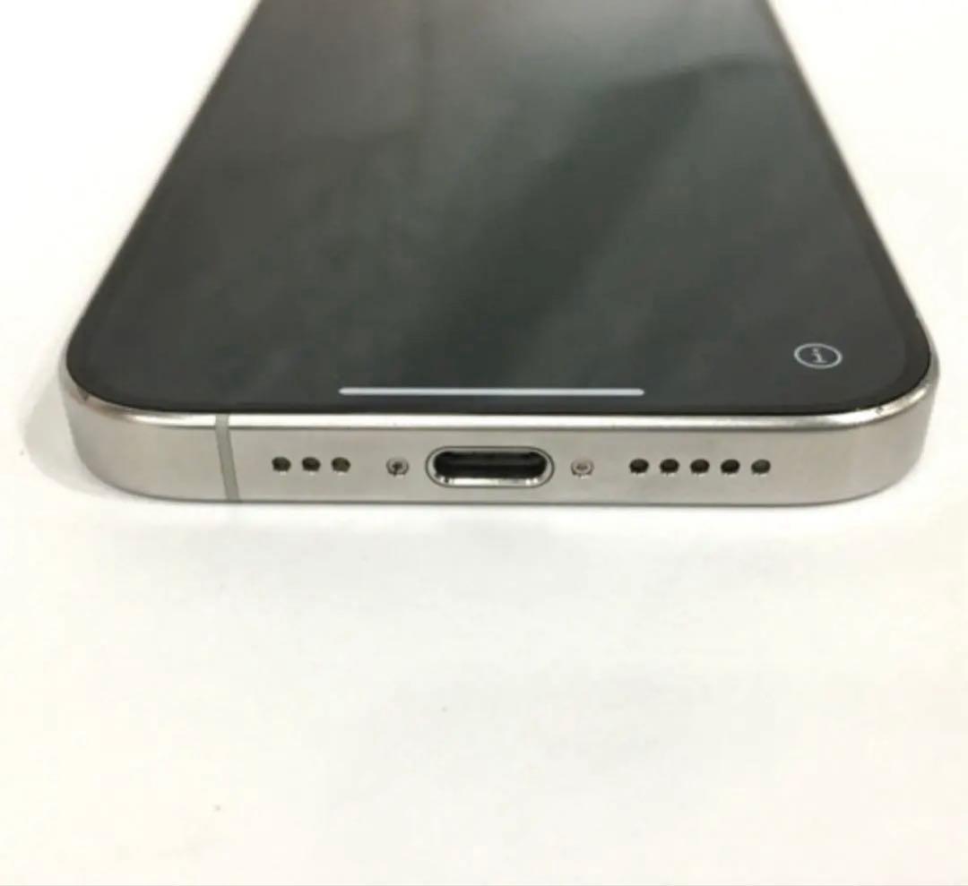 【美品】iPhone15 Pro 128GB