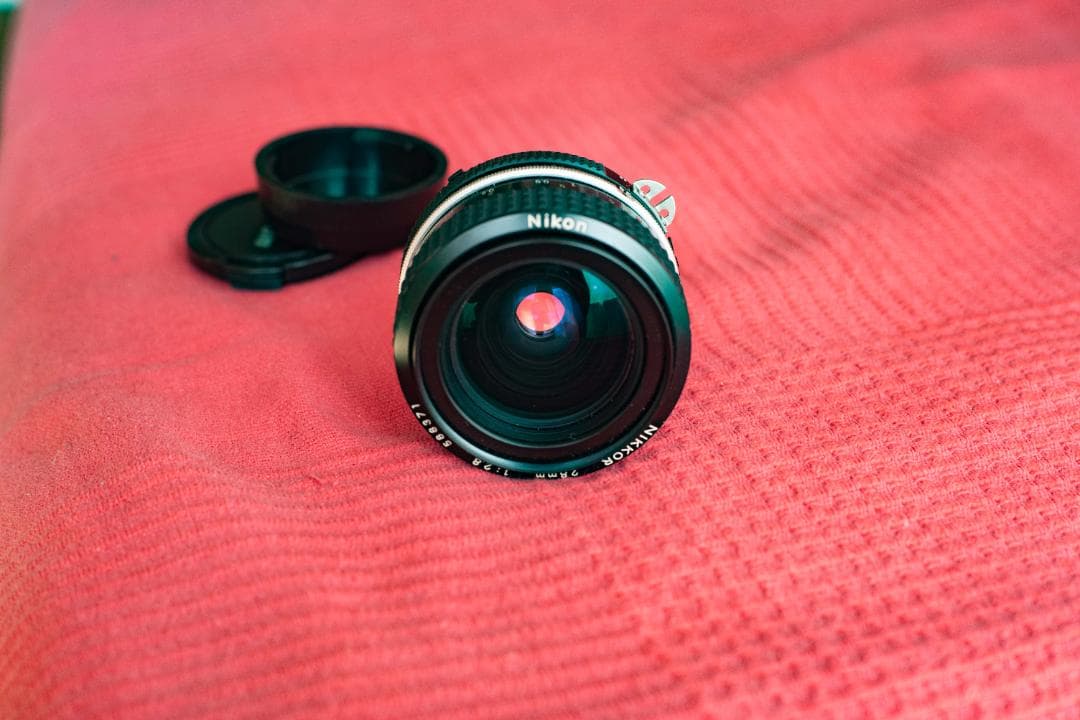 Nikon Nikkor AI 28mm F2.8 オールドレンズ