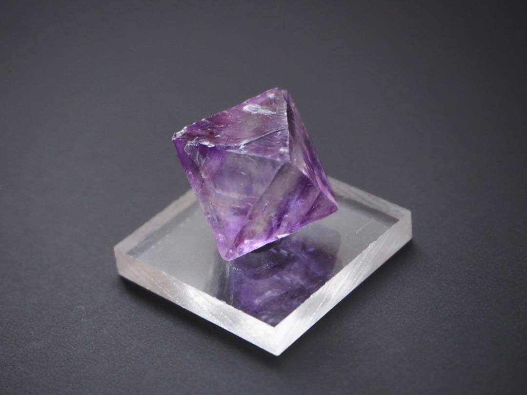 フローライト　イリノイ産　パープル　蛍石　鉱物【B-7】