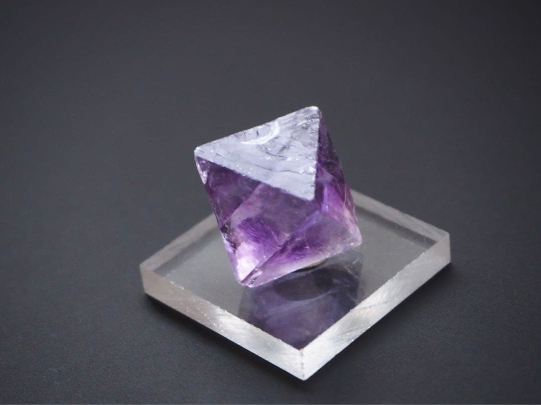 フローライト　イリノイ産　パープル　蛍石　鉱物【B-7】