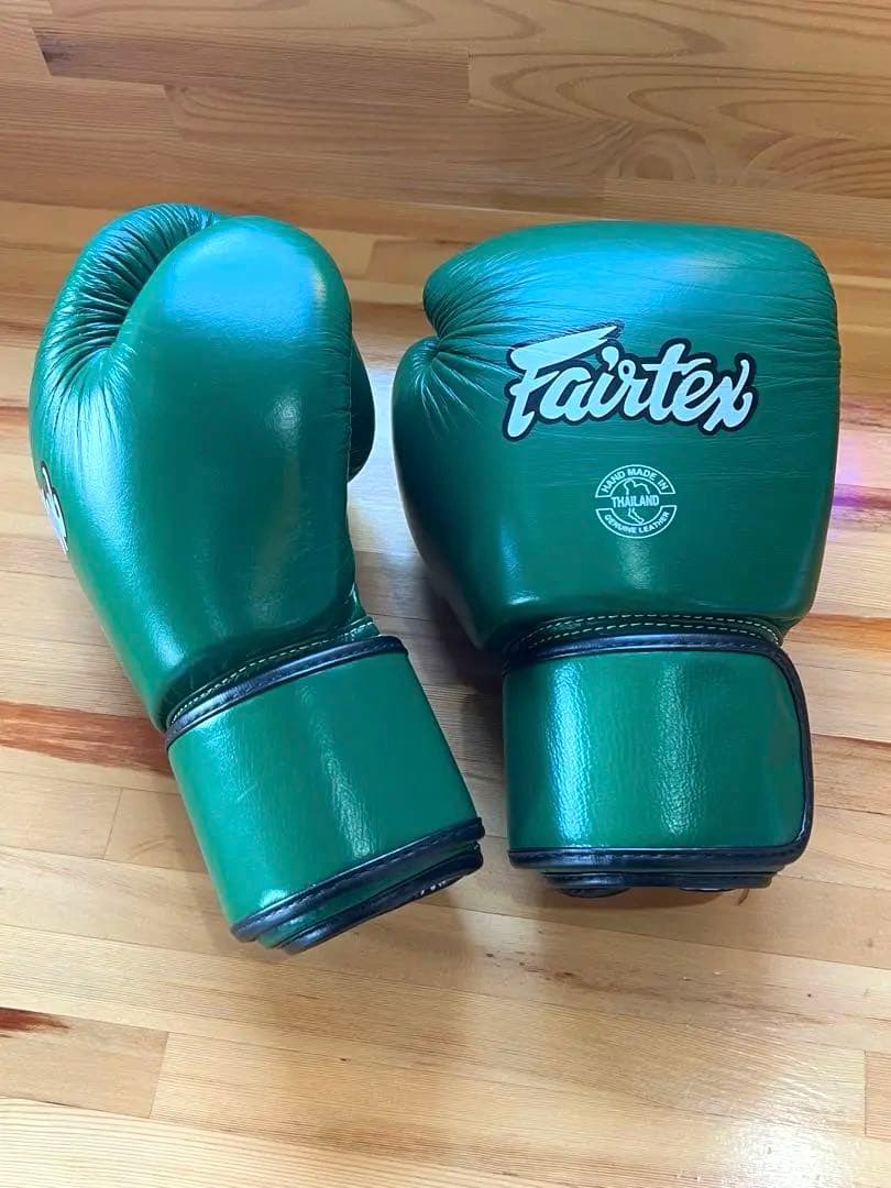 Fairtex ボクシング ムエタイ グローブ マッドグリーン14oz