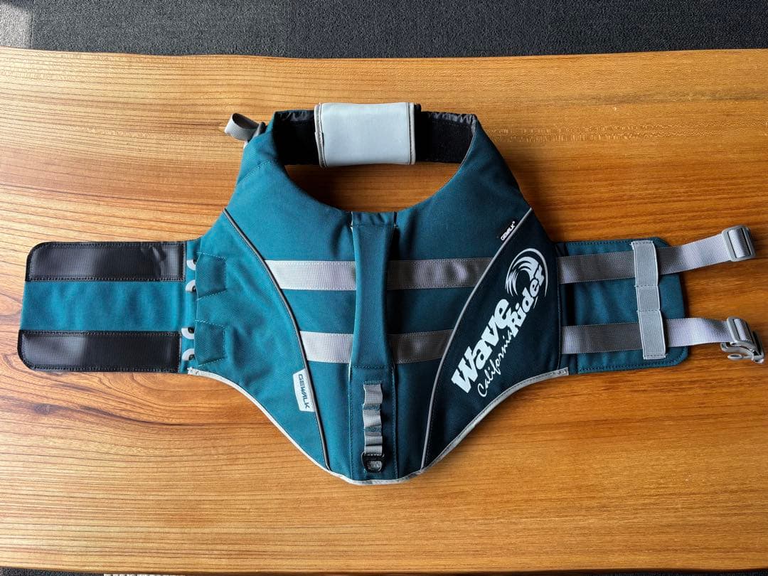 新品タグありGEWALKライフジャケットLサイズ