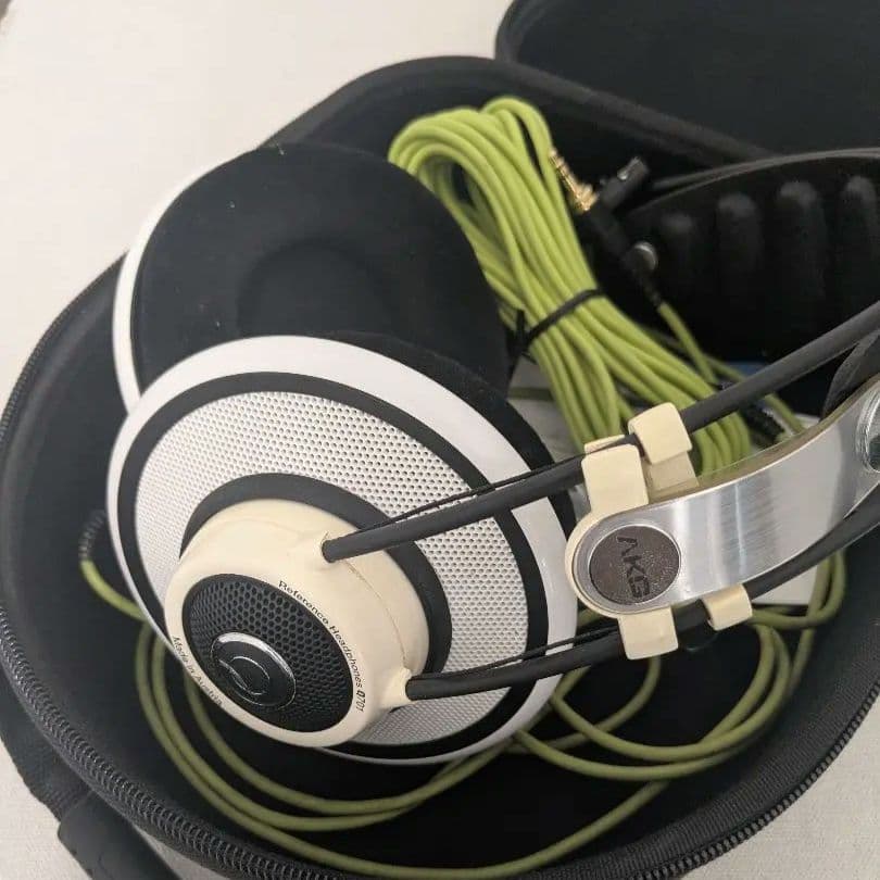 AKG Q701 イヤーパッド交換済み ケース付き