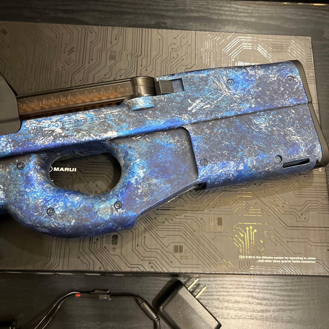 東京マルイ　電動ガンプラスシリーズ　P90+ ラップ塗装品　充電器電池付き