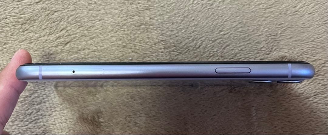 iPhone11 128GB 充電83%