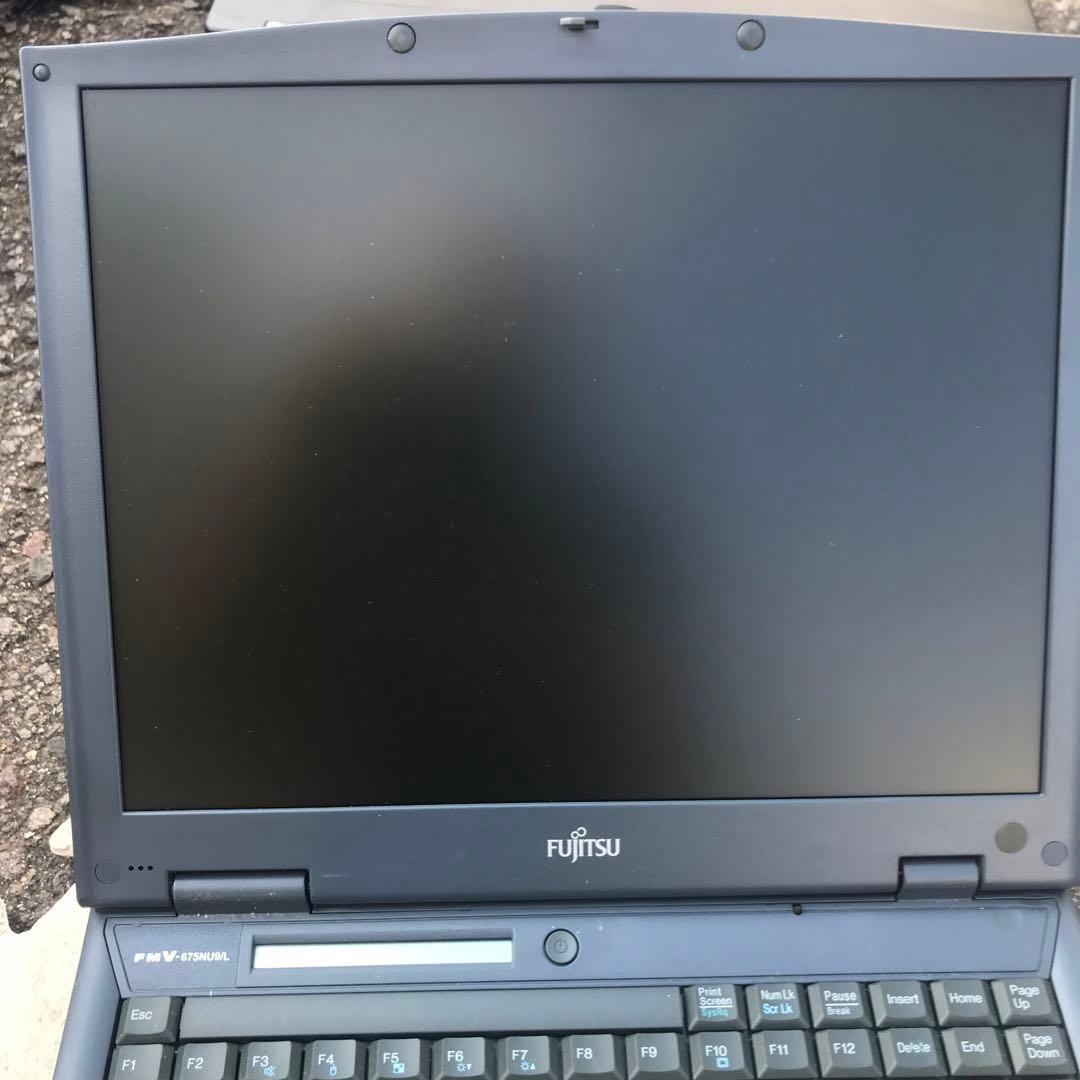 Fujitsu Lifebook 15インチ ノートPC