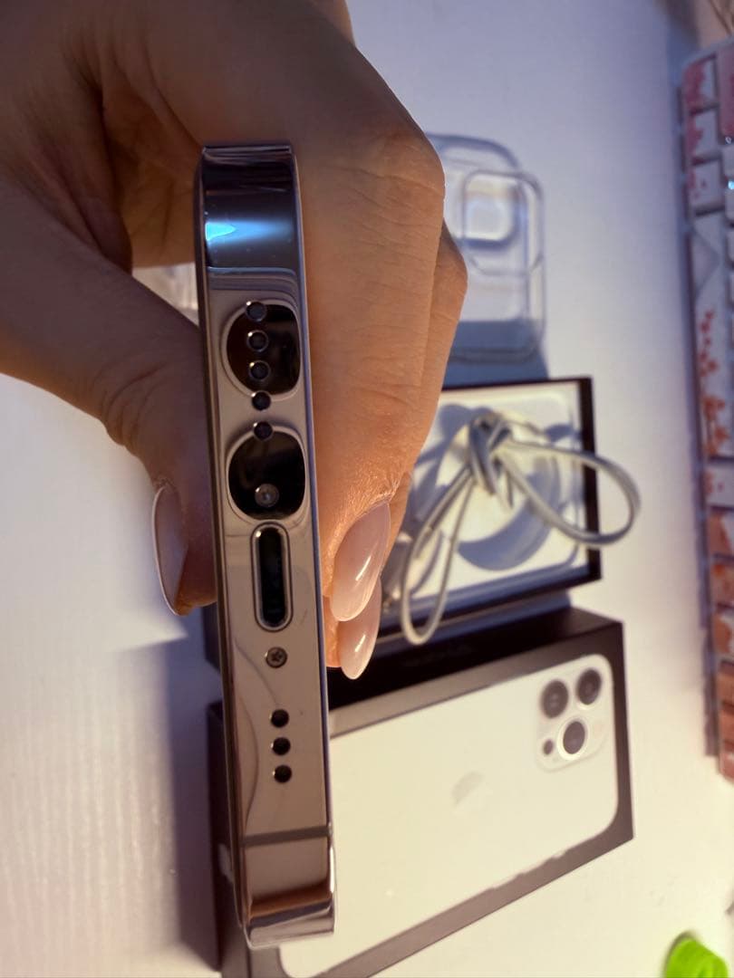 中国iPhone13ProSIMフリー シャッター音なし 日本SIMカード使用可