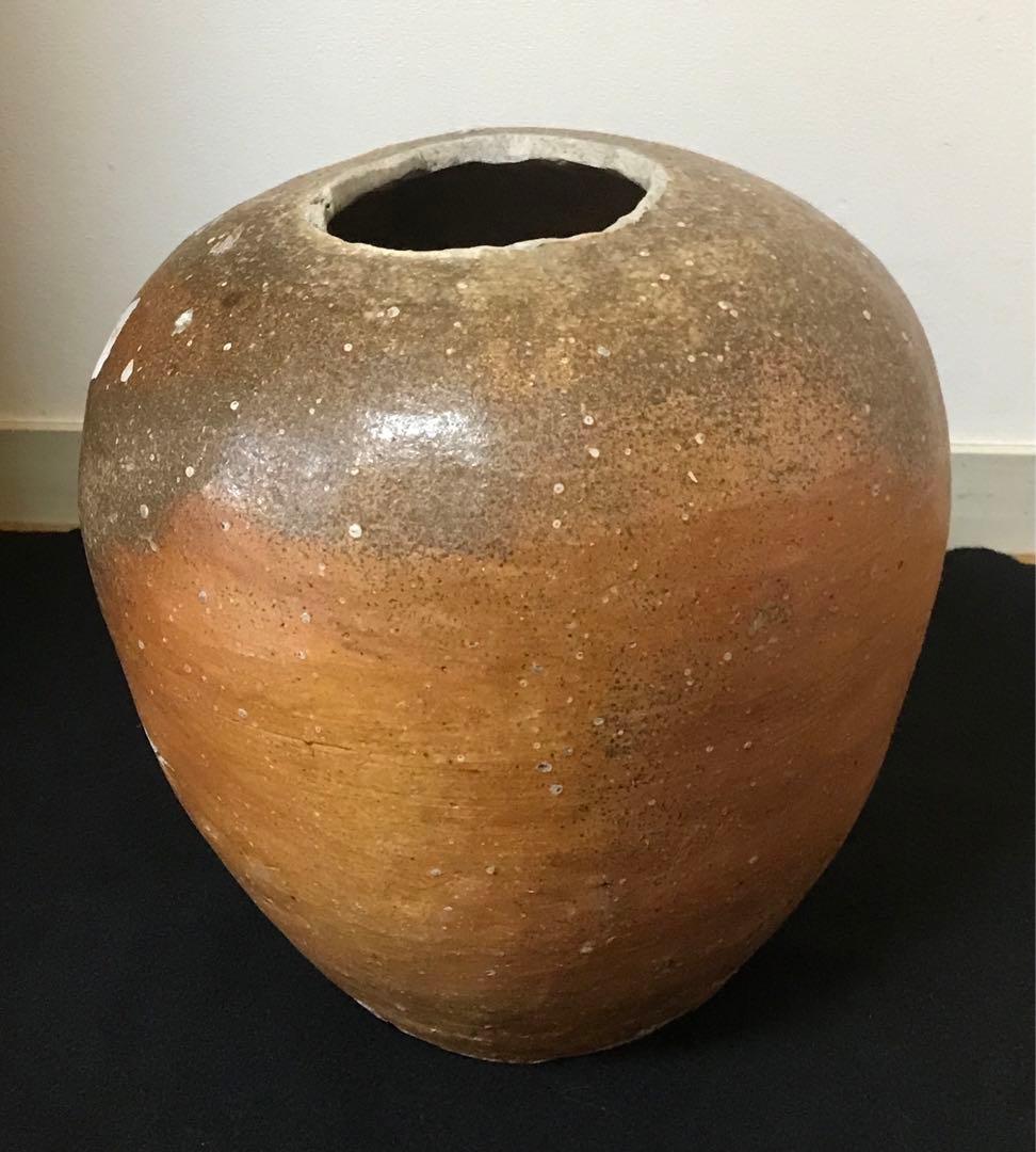 古信楽壺　室町末〜桃山