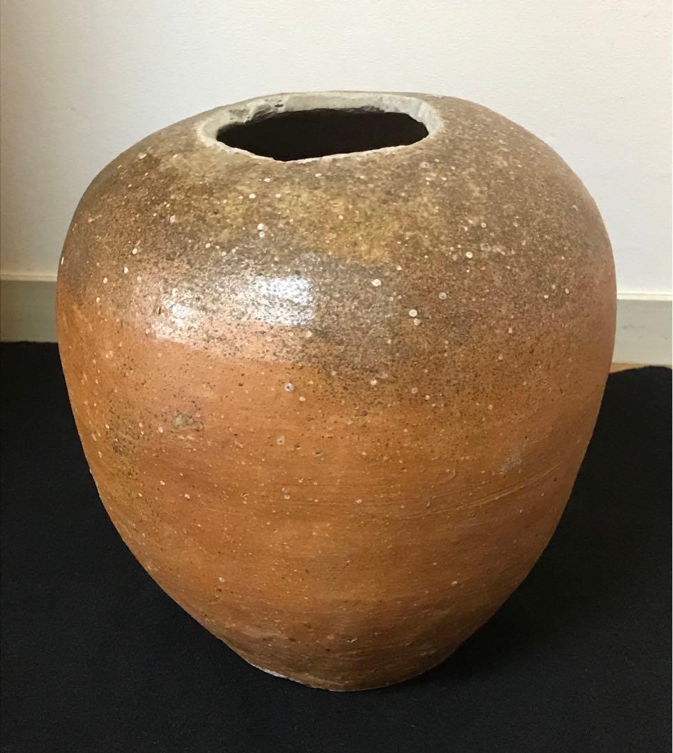 古信楽壺　室町末〜桃山