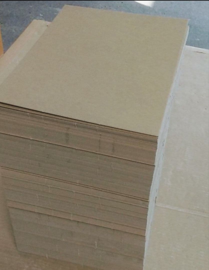 ダンボールパットA4サイズ G段(0.9ミリ) 600枚