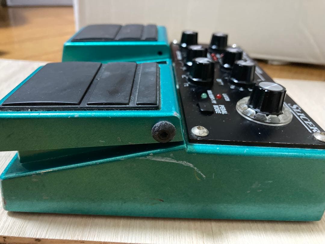 BOSS SL-20 オーディオパターンプロセッサー