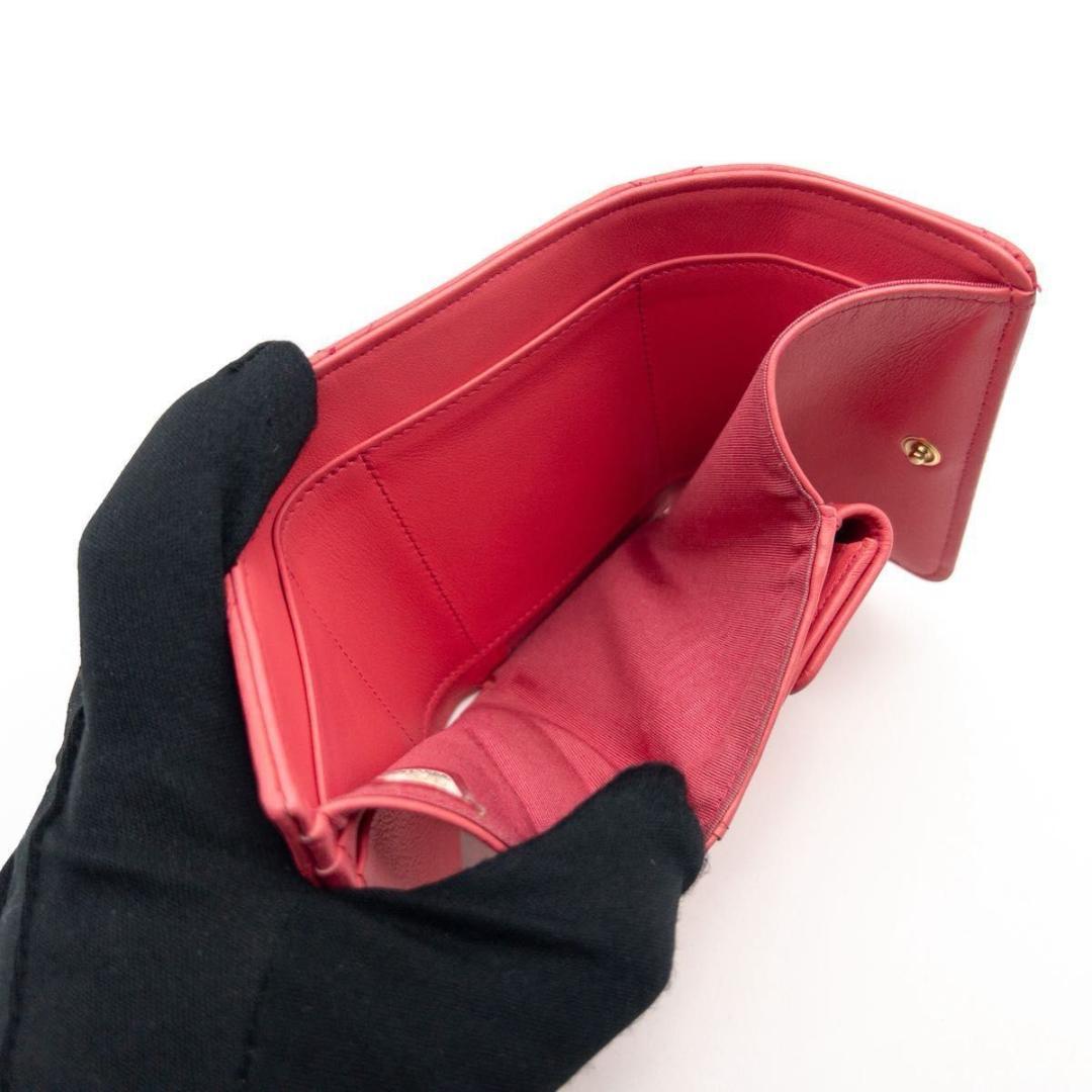 【超極美品】CHANEL 19 ディズヌフ　三つ折り財布　ピンク　ラムスキン