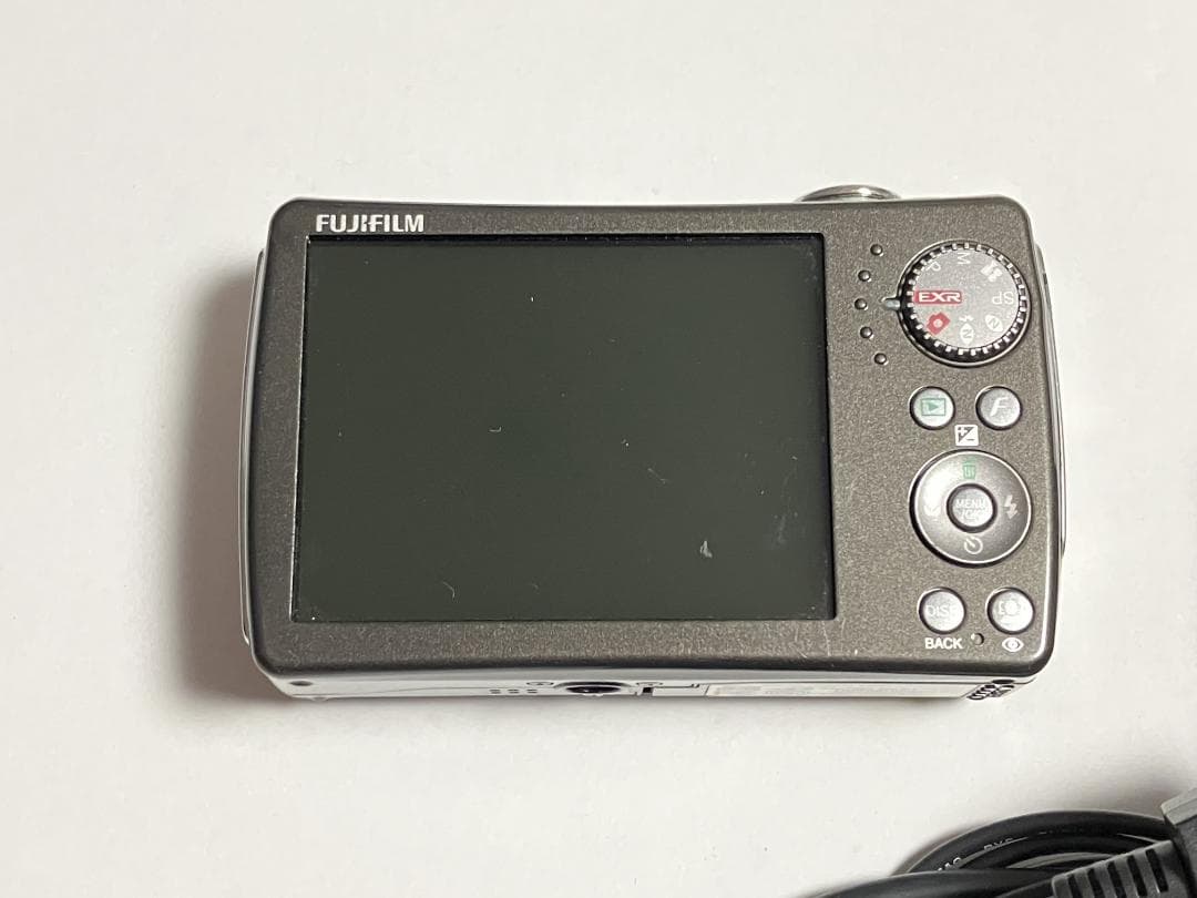 FUJIFILM FinePix F200EXR 光学5倍コンデジ