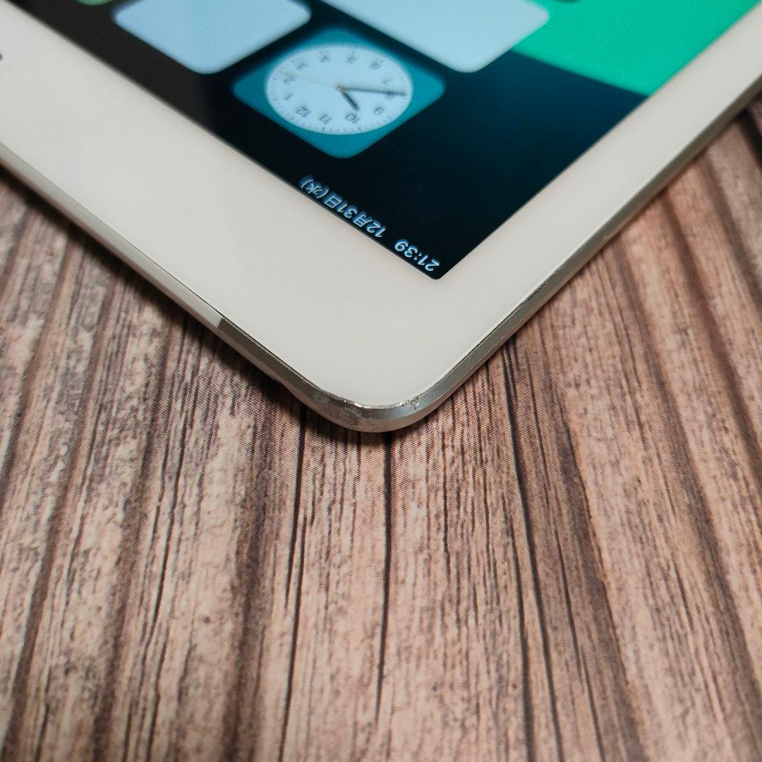 iPad 第6世代 32GB シルバー SIMフリー