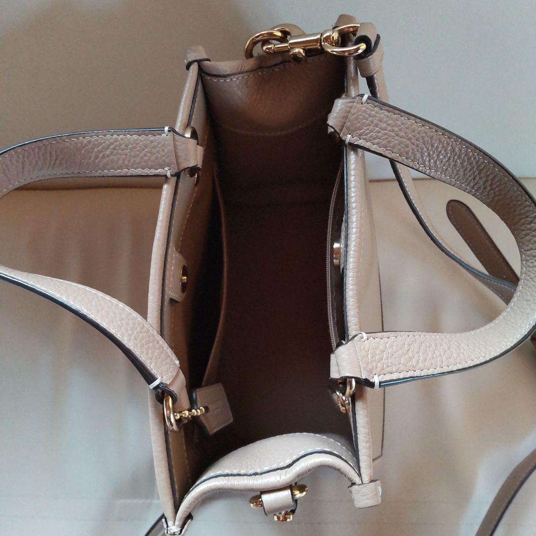 COACH ベージュ トート型ショルダーバッグ