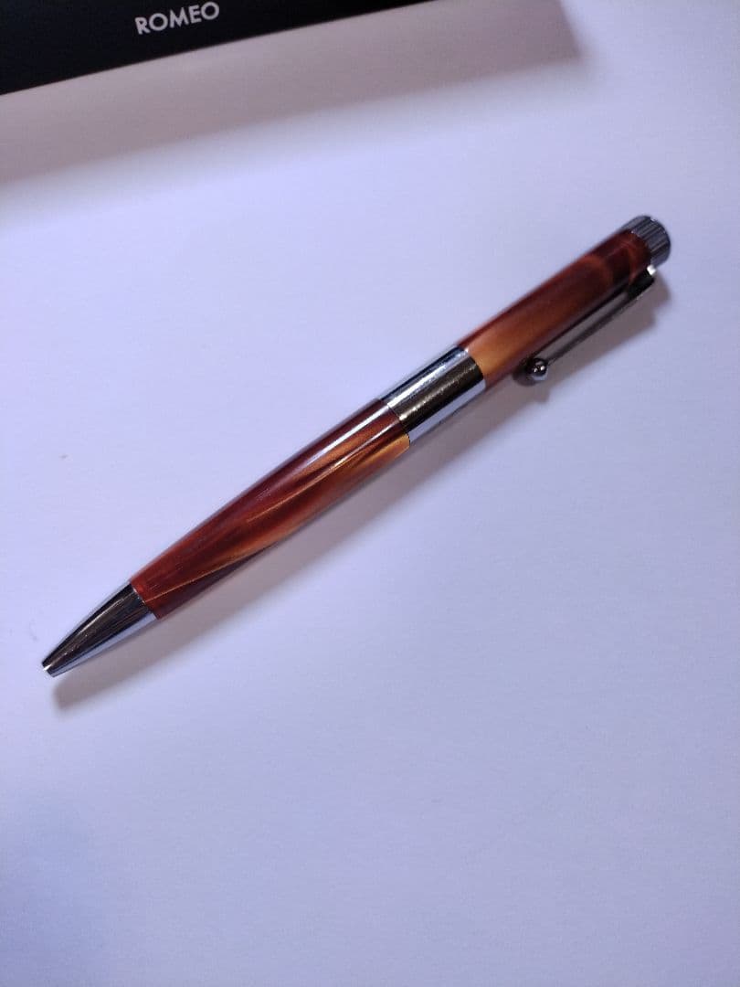 ROMEO No.3　イタリアンアンバー　細軸　ボールペン 本体　ロメオno3