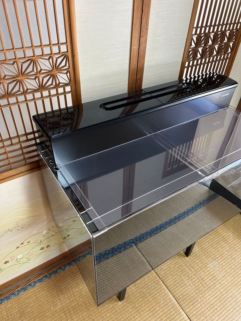 引き取り限定　90センチ底面背面艶消しブラックアクリル水槽　上部フィルター