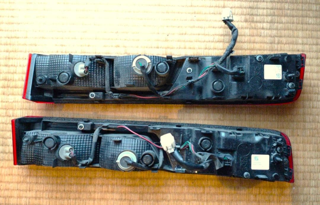 【ゆうみ様、りき】テールランプ　エブリイワゴン　スズキ　Suzuki