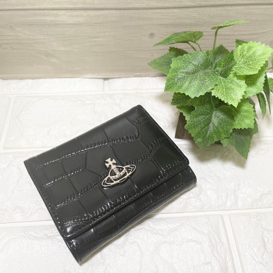 【新品未使用】ヴィヴィアンウエストウッド　三つ折り財布　ブラック