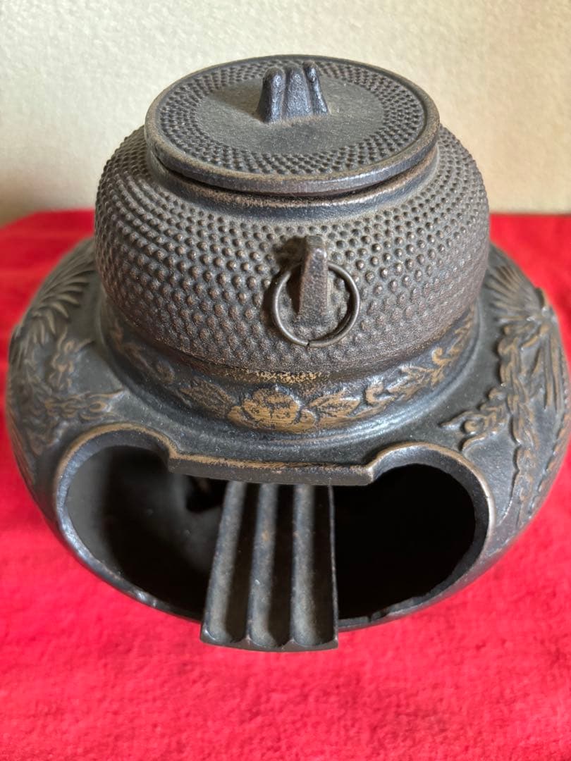 鋳鉄製 茶釜 風灰皿鳳凰浮彫りデザイン