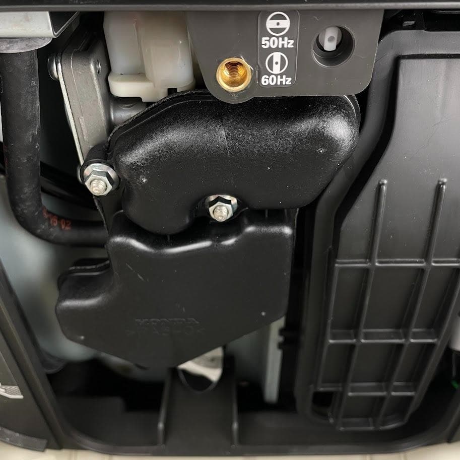 ほぼ未使用■HONDA■ エネポ ガスボンベ式 発電機 EU9iGB 防災