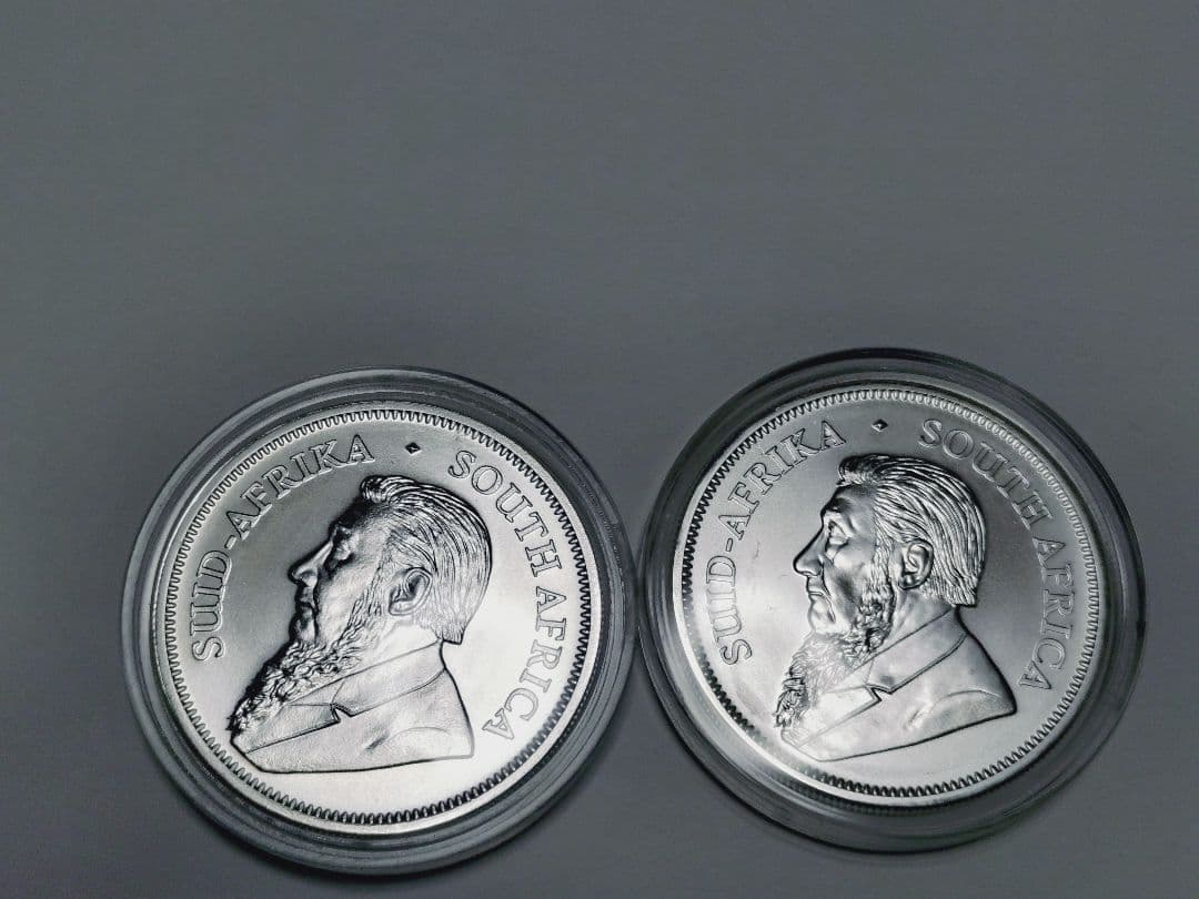 2020年製クルーガーランド銀貨2枚セットケース付き