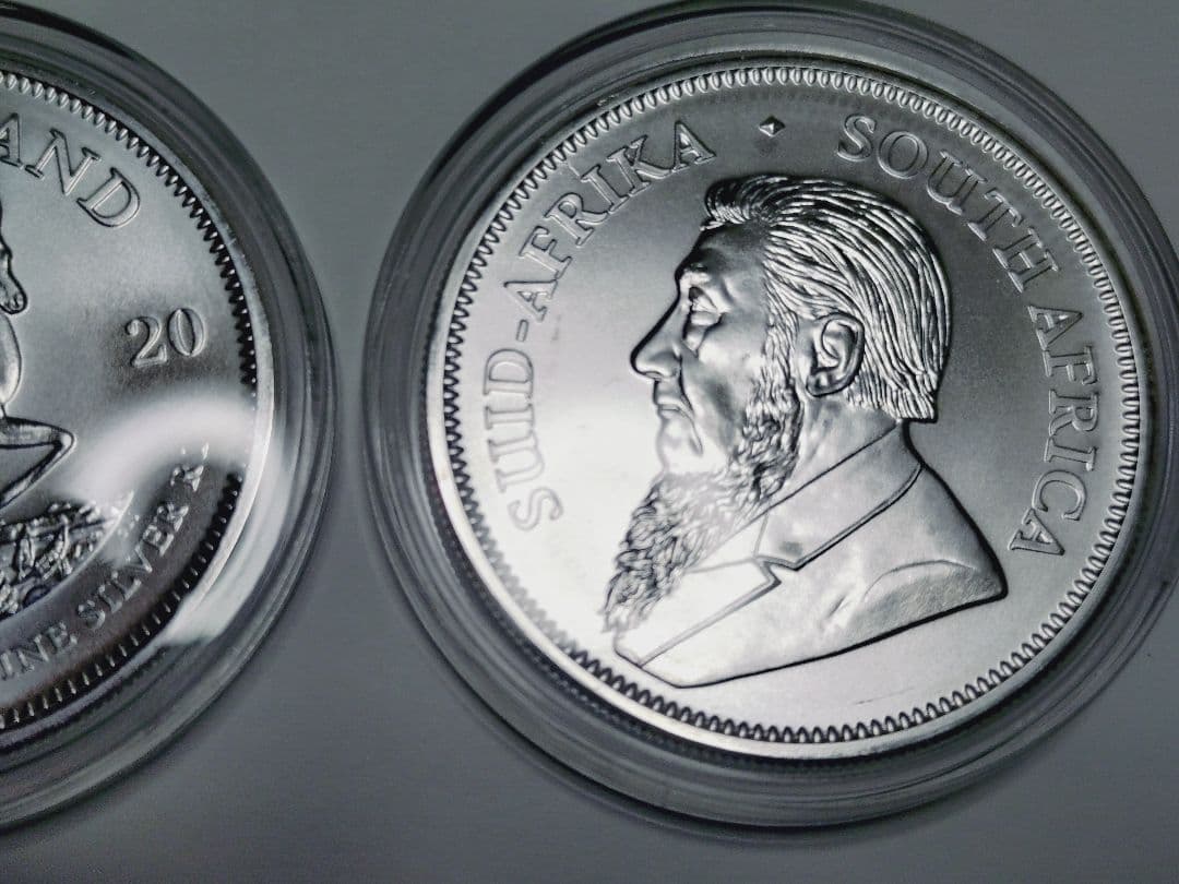 2020年製クルーガーランド銀貨2枚セットケース付き