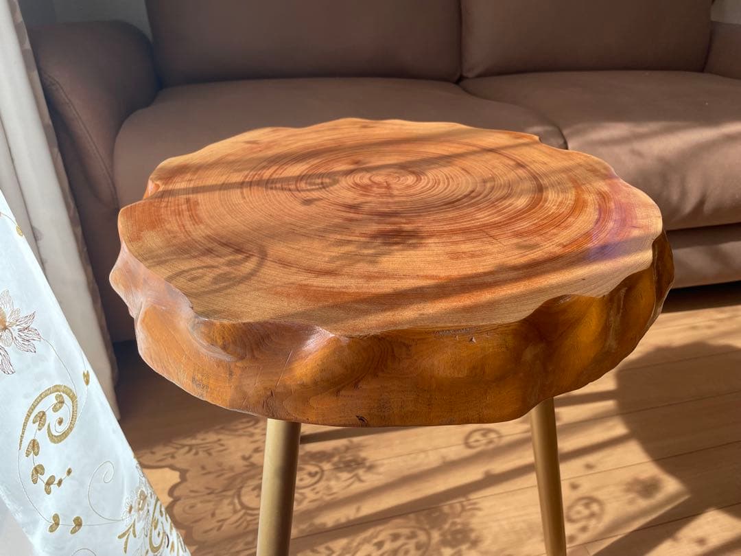 一枚板　無垢　サイドテーブル　ゴールド色脚