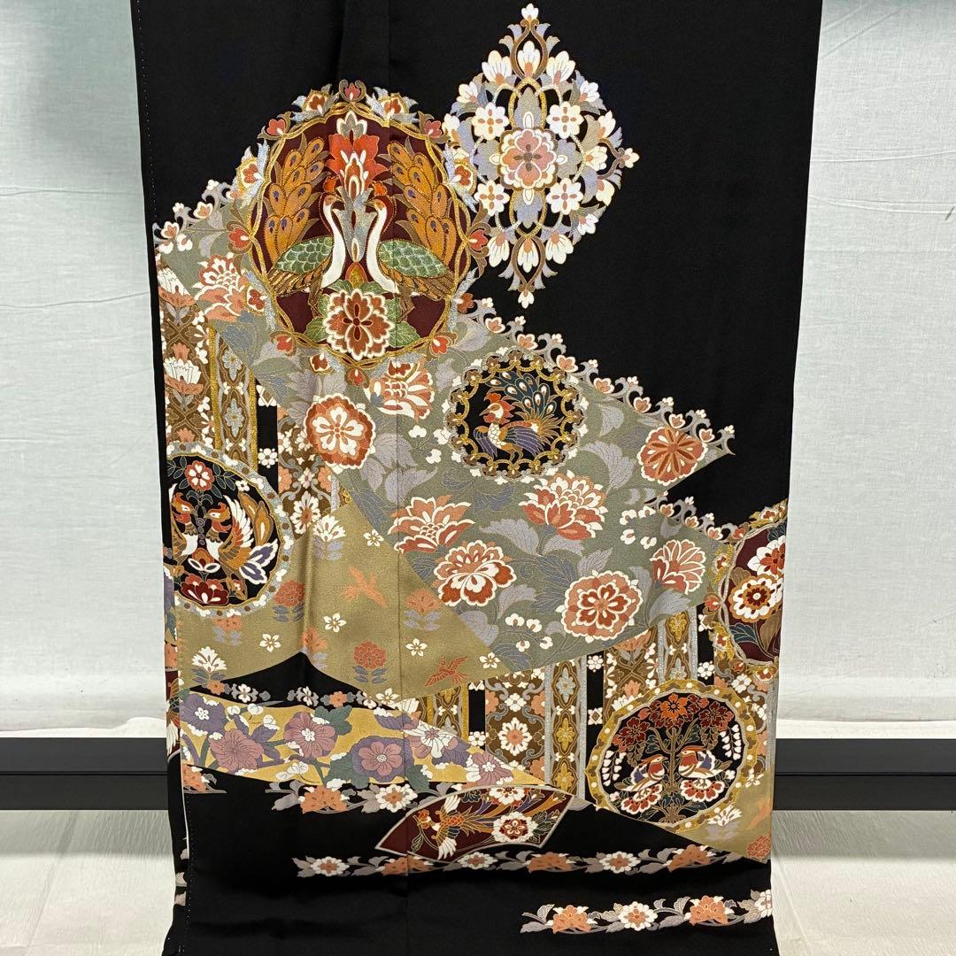 D97 黒留袖 華文 鳳凰 金駒刺繍 桐紋 正絹 着物 袷 美品