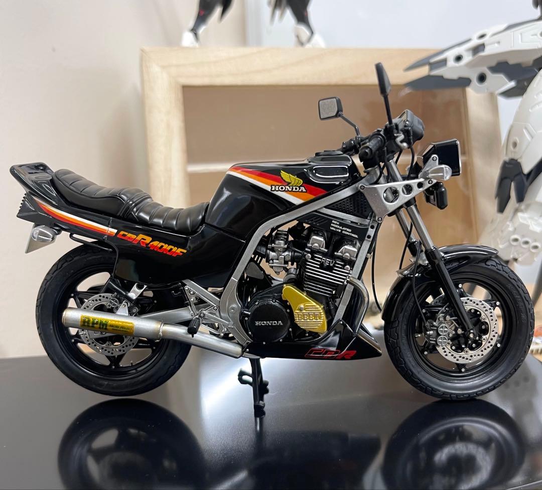 タミヤCBR400F 佐田ビルダーズオマージュ塗装済み完成品