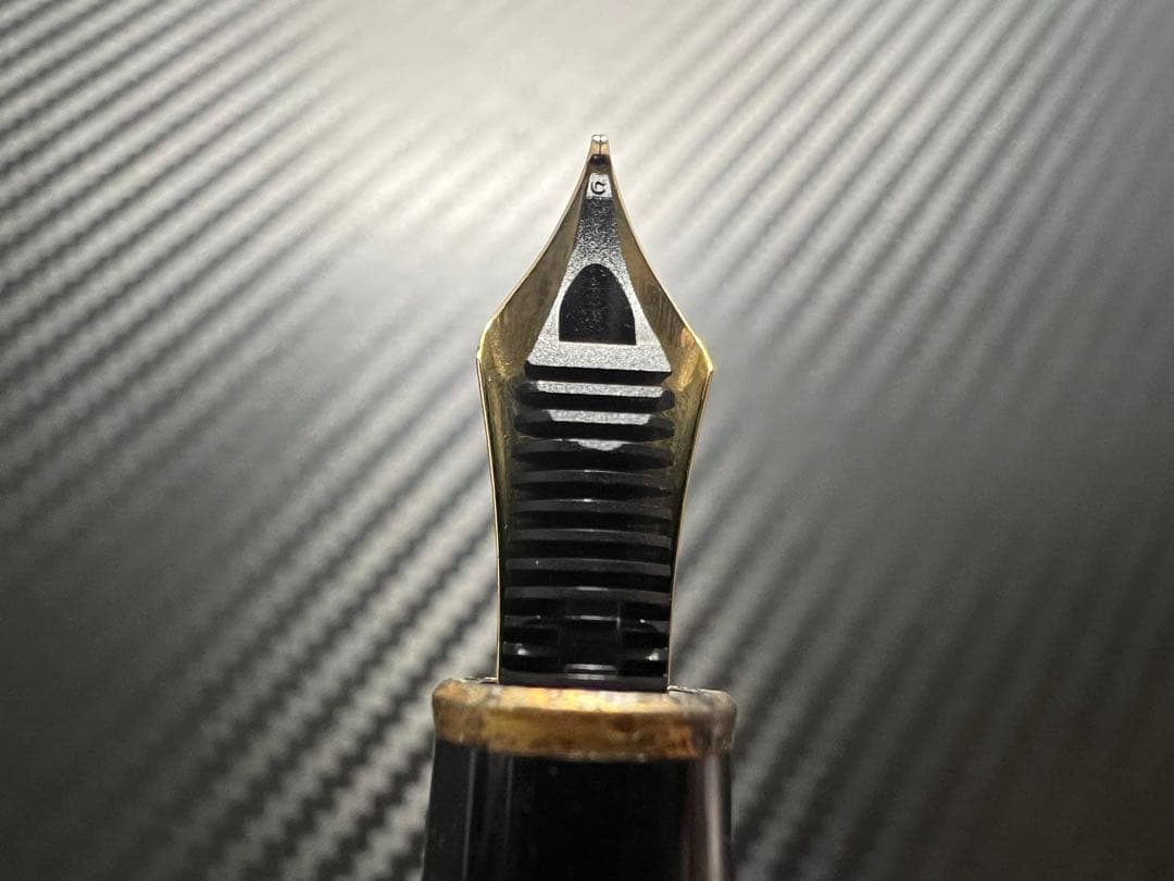 モンブラン マイスターシュテュック 144 万年筆 ブラック 中白 F 細字