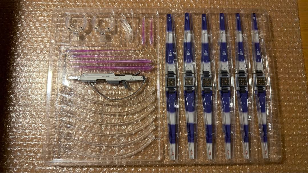 メタルビルド Hi-ν ハイニューガンダム ＆ ハイパーメガバズーカランチャー