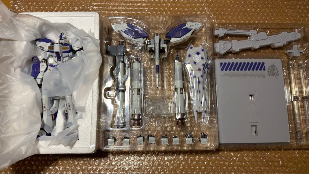 メタルビルド Hi-ν ハイニューガンダム ＆ ハイパーメガバズーカランチャー