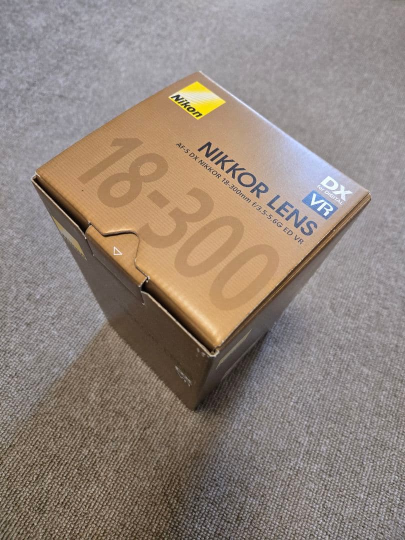 ニコン AF-S DX NIKKOR 518-300m