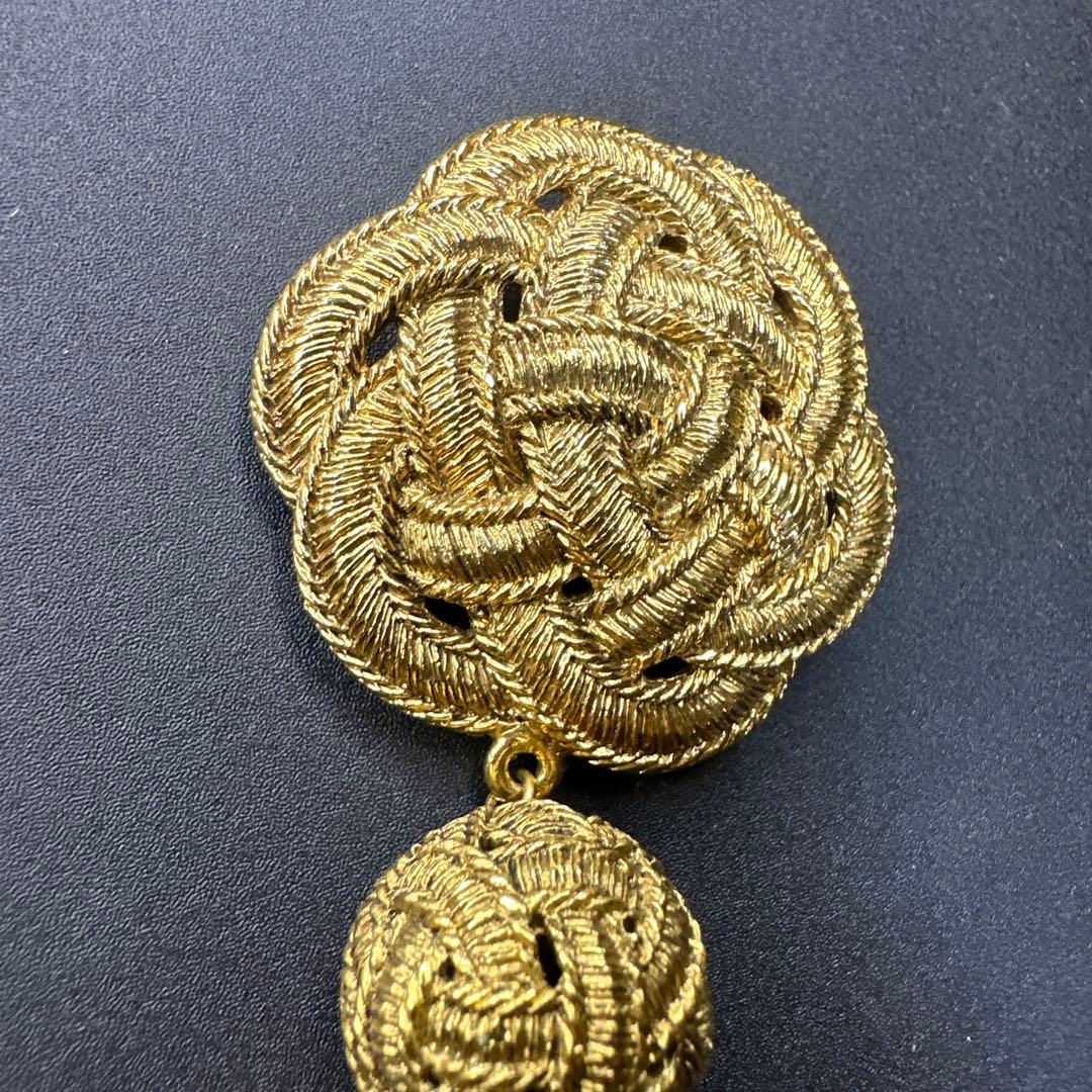 【vintage】Ungaro Parisゴールドカラー編み込みタッセルブローチ