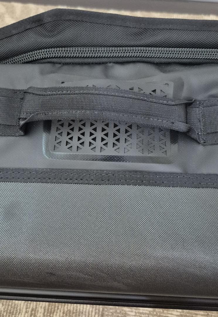 ノースフェイス　キャリーケース　機内OK　キャリーバッグ