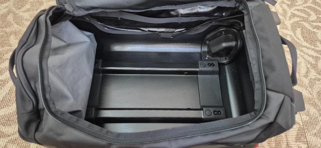 ノースフェイス　キャリーケース　機内OK　キャリーバッグ