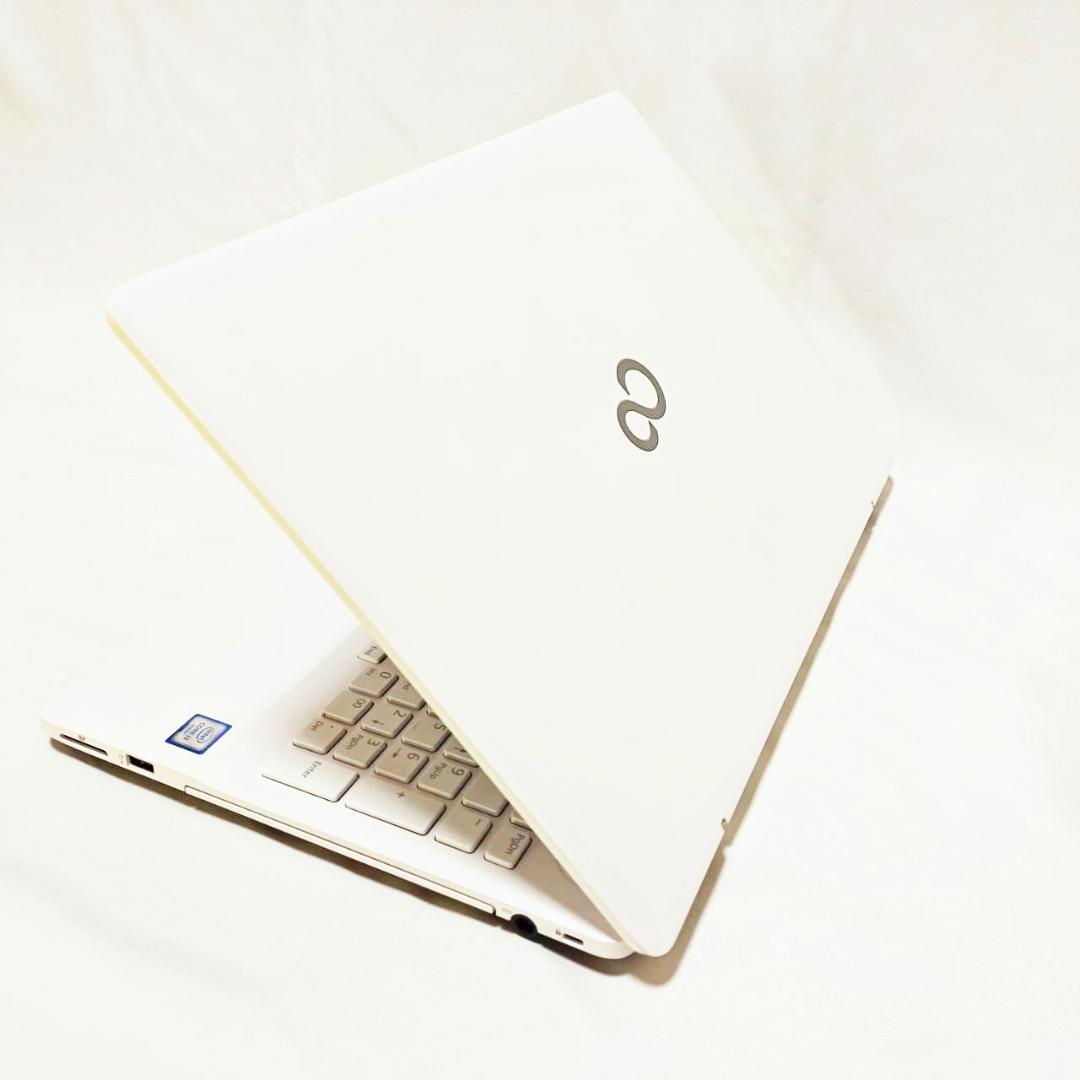 【美品】新品メモリ8G・SSD256で爆速！✨設定済 富士通 ノートパソコン